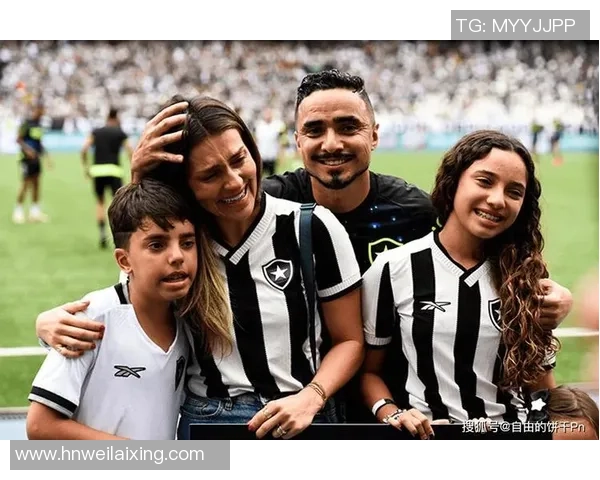 足球明星妻子们的精彩瞬间合集视频展现她们的魅力与风采